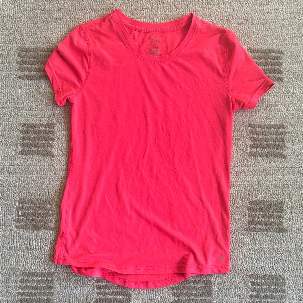 ✨5 for $15✨Danskin Vibrant Pink Active Top